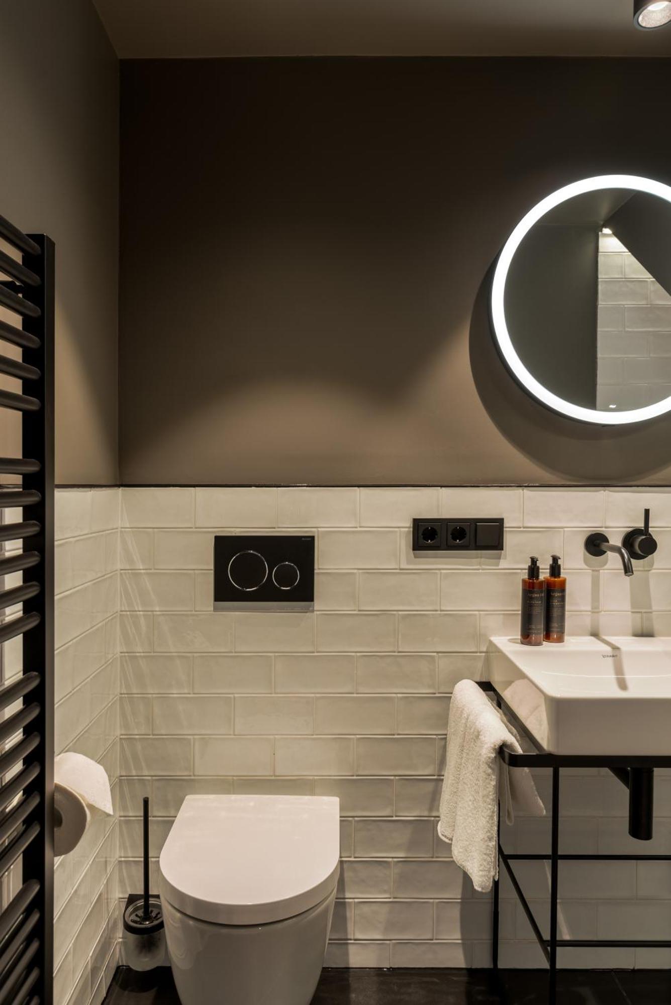 The Adams - Self Check In Hotel Baden-Baden Bilik gambar
